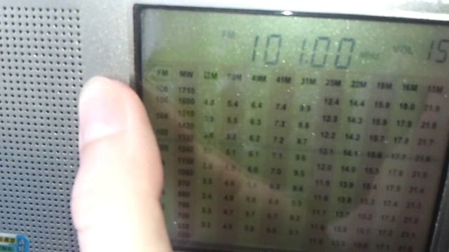 Robbie Williams - Supreme.Love радио Новошахтинск смотреть онлайн