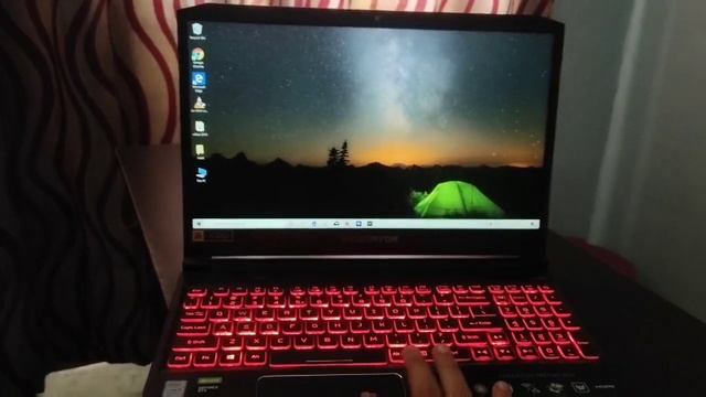 Acer Predator Triton 300 First Impressions and Unboxing Video смотреть онлайн