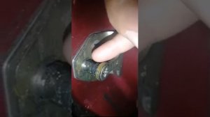 Плохо открывает замок двери ваз 2110. Ремонт бесшумного болта.