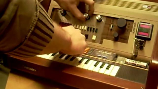 Casio PT-82 : X-treme Retro Circuit Bent (the Knarzimizer)- ROM Jam (Circuit Bent by BAUM) смотреть онлайн