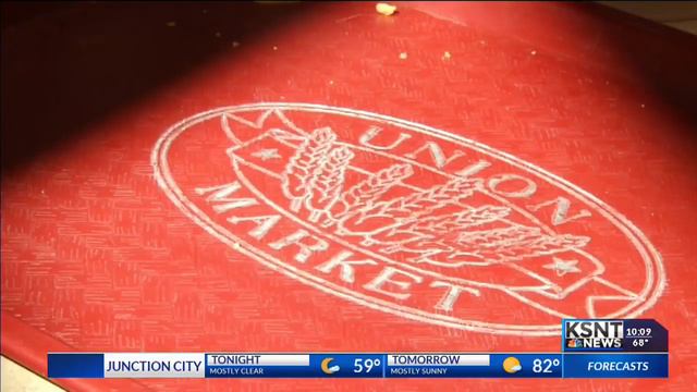 Washburn University investigating odor in campus building смотреть онлайн