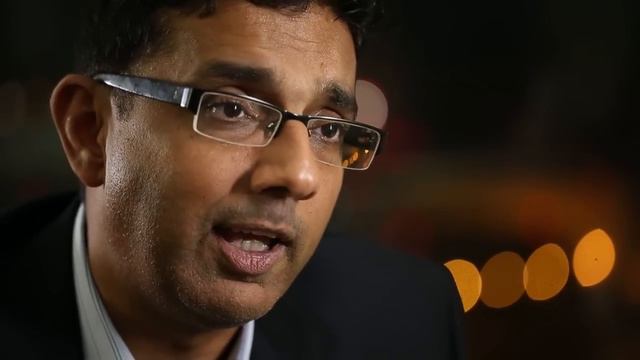 Dinesh D'souza Analyzes Predictions from "2016: Obama's America" in Late 2013 смотреть онлайн