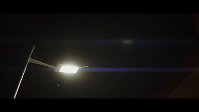 ? Sirui 50 Mm F/1.8 Anamorphic For Sony E