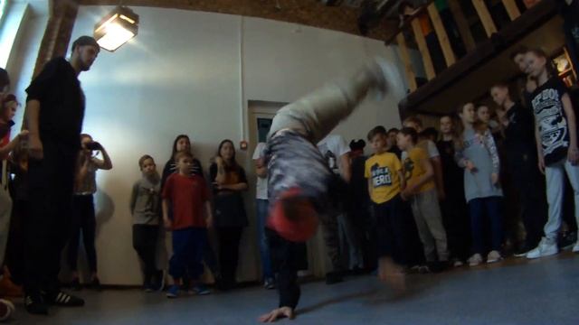 Jam Не скуЧай 9 - Sunny Soul vs Malvin (cypher) - Курган 2019 смотреть онлайн