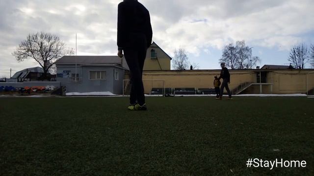 ШТРАФНЫЕ УДАРЫ.УДАРЫ ЧЕРЕЗ ВОРОТА.ГОЛ В ДЕВЯТКУ.#StayHome смотреть онлайн