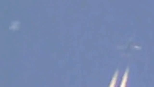 НЛО и Самолёт над Гольяново - Москва 10 июня 2016 смотреть онлайн