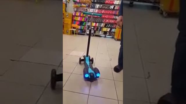 Самокат Scooter HLBB с фонарями-фарами (2-14 лет) смотреть онлайн