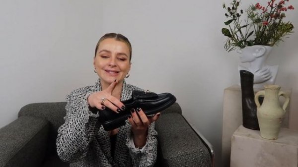 CHANEL VS PRADA LOAFERS - IN DEPTH REVIEW #pradaloafers #chanelloafers