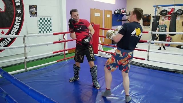 БОЙ АРТЁМА ТАРАСОВА ПРОТИВ КОРНЕЯ ТАРАСОВА! / ЭТО БЫЛО ЖЁСТКО! смотреть онлайн