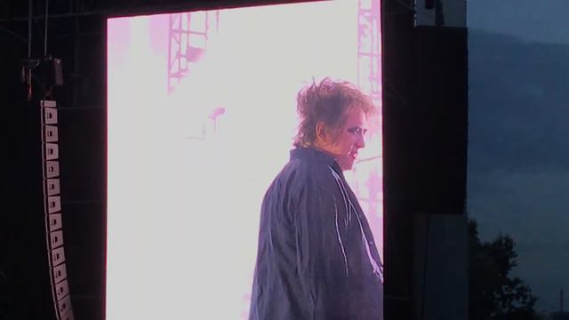 The Cure - Plainsong (opening) live in Moscow 2019 смотреть онлайн