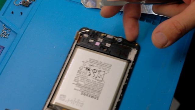 Качественный дисплей для Samsung Galaxy A70 SM-A705F / Фирменные дисплеи и переклейки без рамы смотреть онлайн
