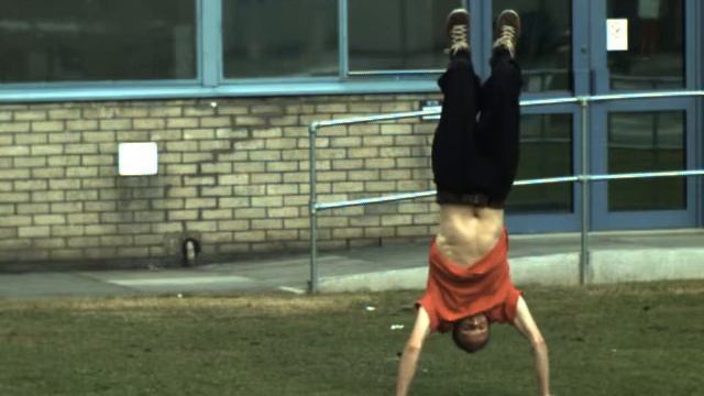 Man Doing Capoeira Moves 01 смотреть онлайн