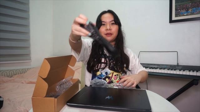 I BOUGHT A NEW LAPTOP FOR ARKI! | Unboxing Acer Predator Helios 300 (Philippines) смотреть онлайн