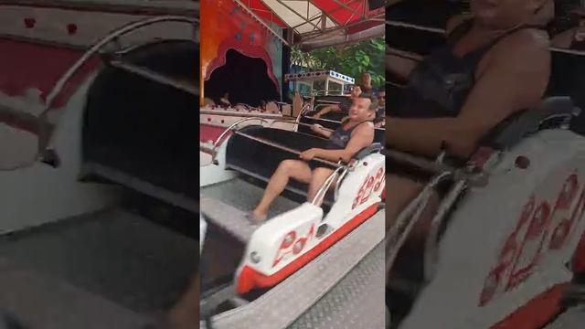 Карусель во Вьетнаме Ньячанг остров развлечений Винперл - полный улет!!! смотреть онлайн