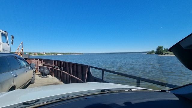 Паромом через Обь.