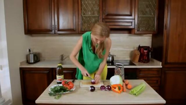 Суповая диета׃ рецепт простого диетического супа из сельдерея