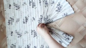 Видеоурок по созданию шторки-жалюзи из обоев своими руками.