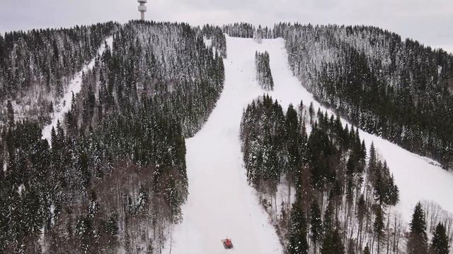 Ски на снежно Пампорово/Skiing in the snowy Pamporovo смотреть онлайн
