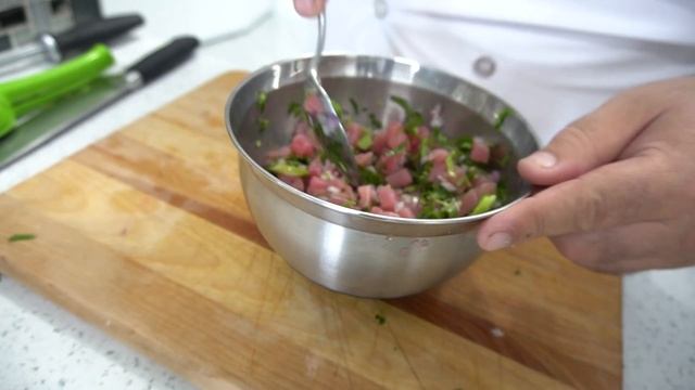 Cómo hacer una Tuna Tartar?. Tour Sabor Recetas смотреть онлайн