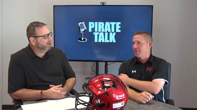 Pirate Talk with Chris Level and Coach Chip Darden (Coronado Week) смотреть онлайн