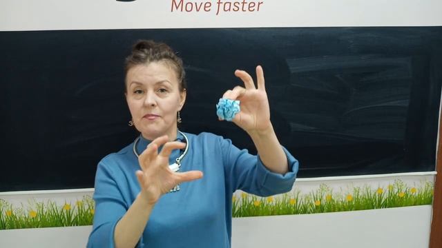 An English Lesson Like No Other - What's the Icebreaking Game? смотреть онлайн