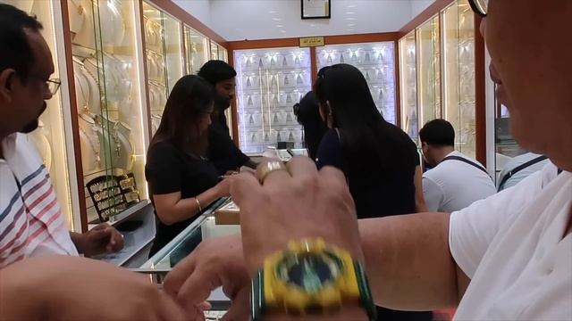DUBAI VLOG *Gold Shopping at the World's Biggest Gold Souk!* ?? | Jm Banquicio смотреть онлайн
