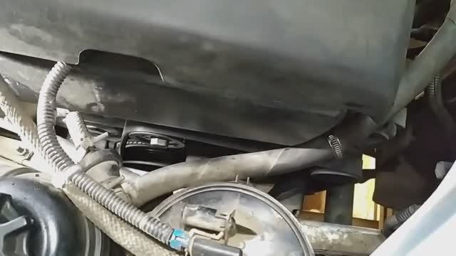 Замена ремня генератора ВАЗ 2112, Приора, с Гур (замена агрегатного ремня) смотреть онлайн