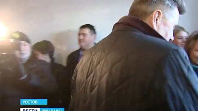 Молодые врачи Ростовской ЦРБ получили ключи от новых квартир смотреть онлайн