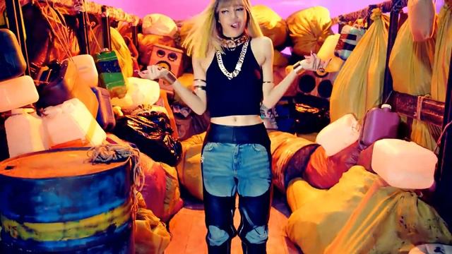 BLACKPINK - BOOMBAYAH [на русском] смотреть онлайн