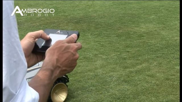 Робот газонокосильщик видео Caiman Ambrogio L400