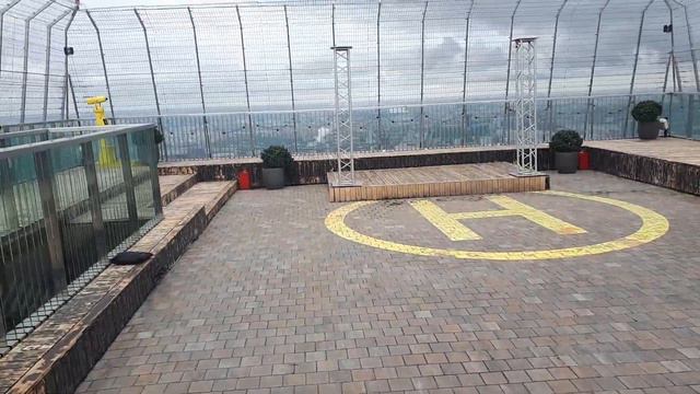 Смотровая площадка жилой башни "Око" комплекса "Москва-Сити" 28/05/2022 Высота 354 метра, 92-й эта смотреть онлайн