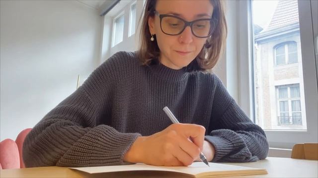 Art Vlog. Episode 4. Taking parts in Illustration competitions. смотреть онлайн