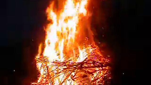 Walpurgis Night bonfire, 30 May 2006 смотреть онлайн
