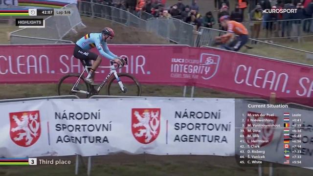 MONDIAUX DE CYCLO-CROSS - Le solo de Mathieu Van der Poel, la der' de Stybar : le résumé vidéo смотреть онлайн