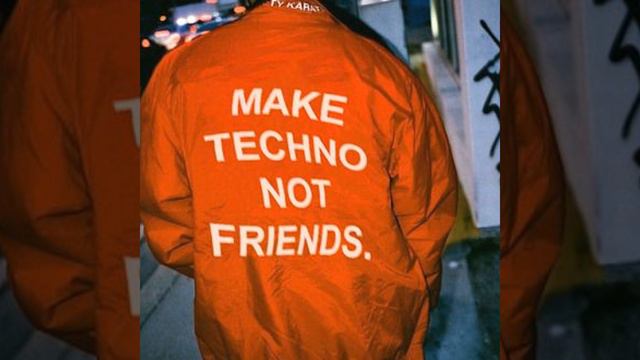 RUNNING UP THAT HILL HYPERTECHNO смотреть онлайн