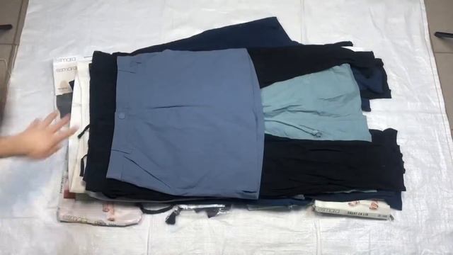 Женские юбки, шорты, штаны #2 вес 10.4 кг.