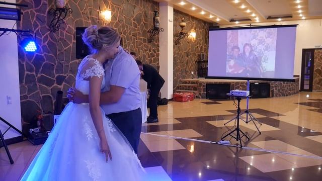 Очень трогательный танец невесты с папой на свадьбе смотреть онлайн