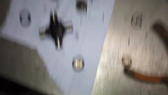 Сдвоенный шарнир на кардане УАЗ смотреть онлайн