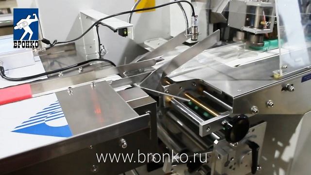 Установка струйного принтера на горизонтальную упаковочную машину Bronkomatic 220XSE смотреть онлайн