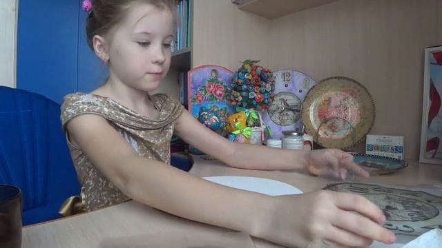 Как сделать декупаж Часы, тарелки, столик Икеа и другое смотреть онлайн