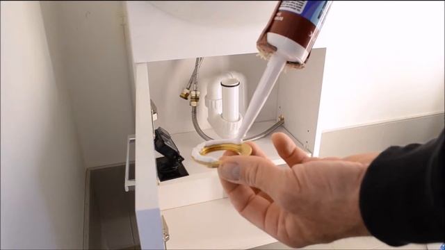 How to install a pop up basin waste смотреть онлайн