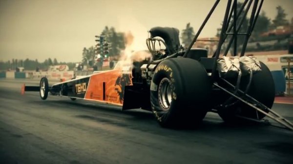 Старт драгстера в замедленной сьёмке