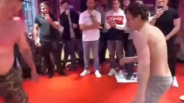 Эдвард Бил vs Корней Тарасов 💪 смотреть онлайн