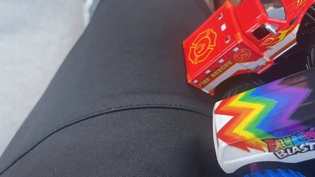 Fire Rescue and Rainbow Blast goes to see the new school @Baxley_Bax_Baxter is going to go for a ye смотреть онлайн