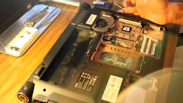 Como desmontar un laptop acer aspire 6530g parte1/2 смотреть онлайн