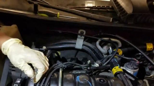 Cylinder Leak Test - 2001 Chevy Impala смотреть онлайн