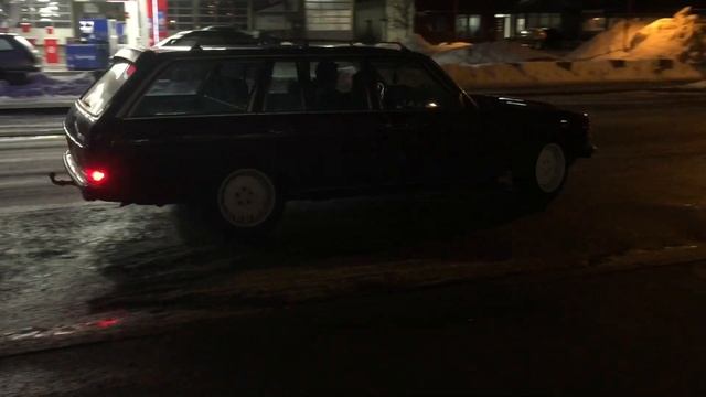 Mercedes straight pipe w123 300d смотреть онлайн