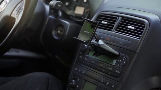 Держатель для телефона в CD слот PPYPLE CD N5 смотреть онлайн