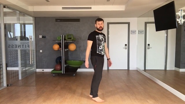 Как правильно бегать и ходить. Естественный бег и походка. Замедленная съемка на смотреть онлайн