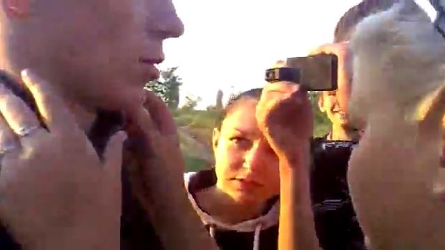 Прокол губы смотреть онлайн